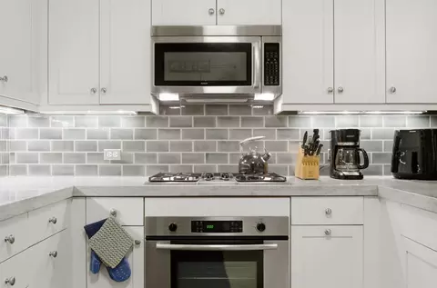 Kitchen - 60 E Monroe St #5304, Chicago, IL 60603 photo 3 of 6