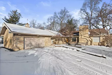 2136 Linden Ln, Palatine, IL 60067
