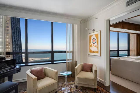 180 E Pearson St #6802, Chicago, IL 60611 photo 9