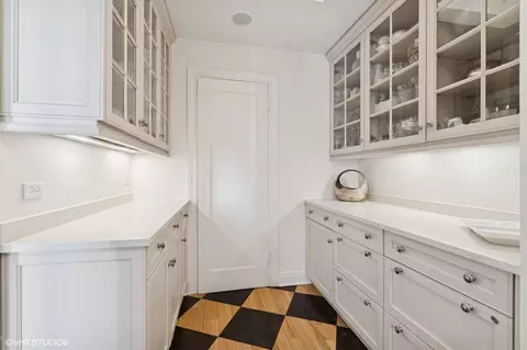Kitchen - 232 E Walton Pl #4E, Chicago, IL 60611 photo 5 of 5