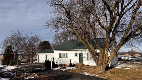 16319 Ideal Rd, Thomson, IL 61285