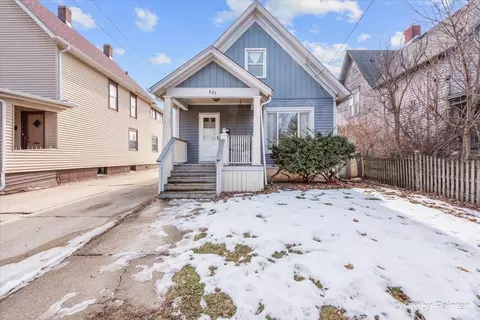 331 Orange St, Elgin, IL 60123
