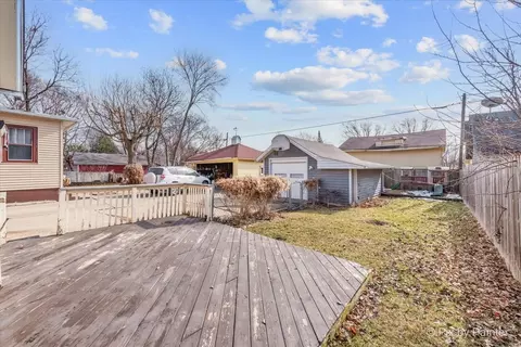 Exterior - 331 Orange St, Elgin, IL 60123 photo 4 of 4