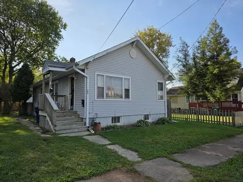 803 Broadway Ave, North Chicago, IL 60064