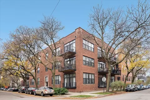 1670 N Claremont Ave #209, Chicago, IL 60647
