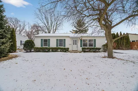 2304 Cypress Ln, Joliet, IL 60435