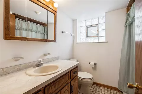 Bath - 8307 S 77th Ct, Bridgeview, IL 60455 photo 2 of 2