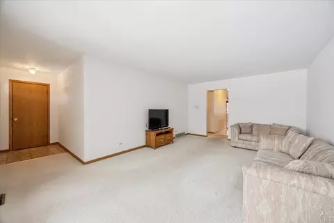 Living - 8307 S 77th Ct, Bridgeview, IL 60455 photo 1 of 2