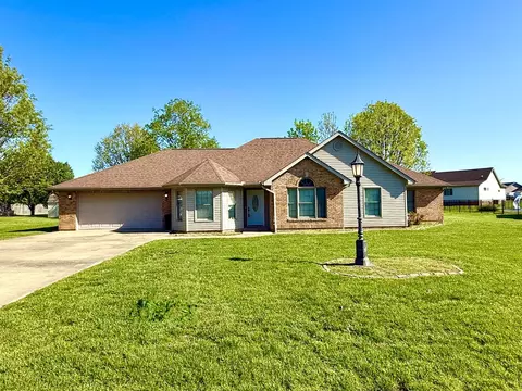 404 Bogie Dr, Herrin, IL 62948