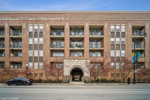 1350 W Fullerton Ave #510, Chicago, IL 60614