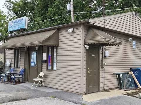 Exterior - 3121 Chicago Rd, Steger, IL 60475 photo 2 of 2