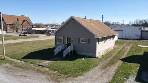 504 W Poplar St, West Frankfort, IL 62896