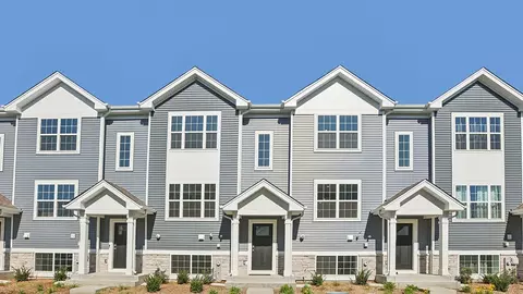 1397 Oakfield Ln, Pingree Grove, IL 60140