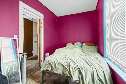 Bedroom - 2139 N Long Ave, Chicago, IL 60639 photo 8 of 8