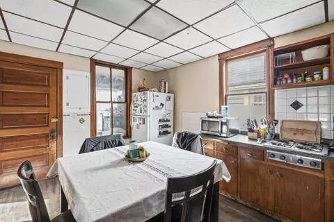 Kitchen - 2139 N Long Ave, Chicago, IL 60639 photo 6 of 10