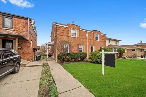 429 Geneva Ave, Bellwood, IL 60104