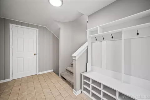 Entry Way - 921 Birchwood Dr, Sycamore, IL 60178 photo 1 of 2