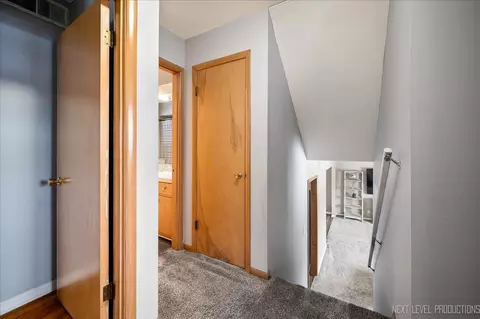 Entry Way - 921 Birchwood Dr, Sycamore, IL 60178 photo 2 of 2