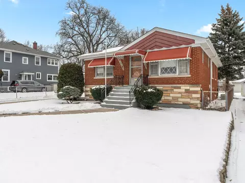 4809 Elm St, Downers Grove, IL 60515