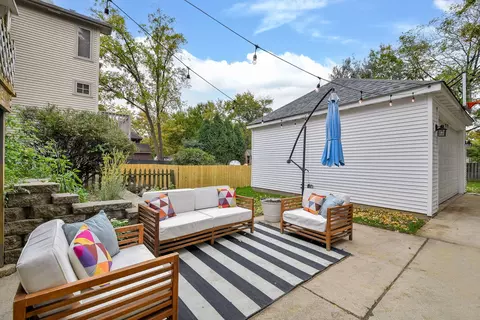 Exterior - 522 S West St, Wheaton, IL 60187 photo 5 of 5