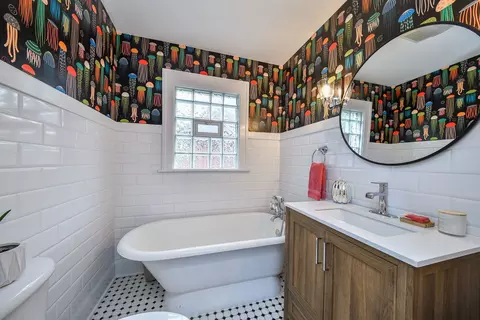 Bath - 522 S West St, Wheaton, IL 60187 photo 1 of 2