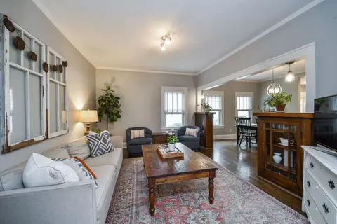 Living - 522 S West St, Wheaton, IL 60187 photo 1 of 2