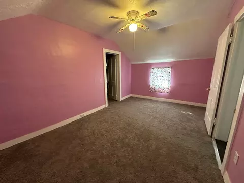 Bedroom - 624 W Lincolnway Rd, Morrison, IL 61270 photo 4 of 6