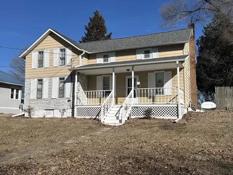 Exterior - 624 W Lincolnway Rd, Morrison, IL 61270 photo 2 of 4