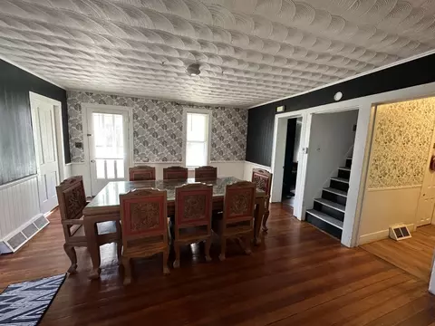 Dining - 624 W Lincolnway Rd, Morrison, IL 61270 photo 1 of 2