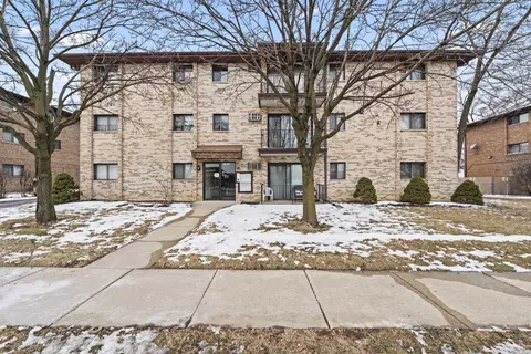 10912 Central Ave #202, Chicago Ridge, IL 60415