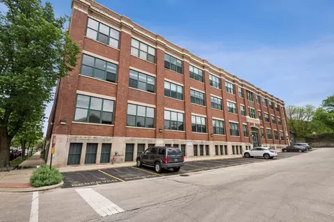 601 Linden Pl #219, Evanston, IL 60202