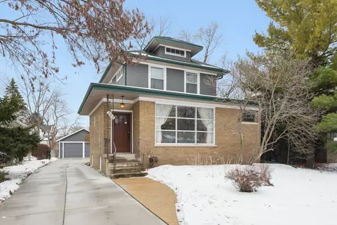 369 Addison Rd, Riverside, IL 60546