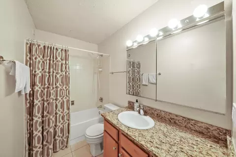 Bath - 30 E Huron St #5410, Chicago, IL 60611 photo 1 of 1