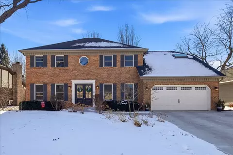 444 Du Pahze St, Naperville, IL 60565