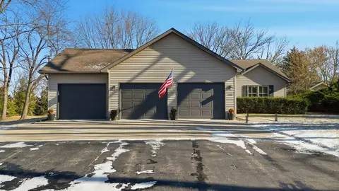 2006 Avenue D, Sterling, IL 61081