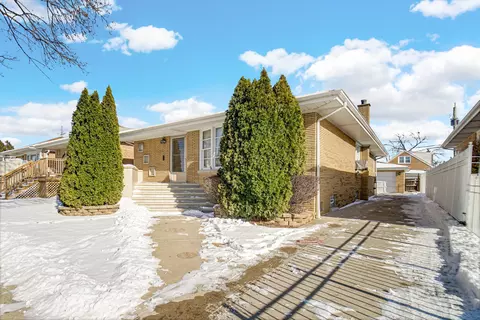 8129 S Sacramento Ave, Chicago, IL 60652
