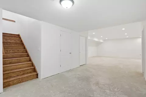 Entry Way - 1812 10th Ave, Silvis, IL 61282 photo 4 of 5