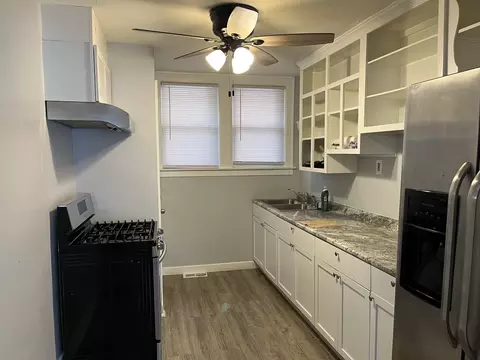 Kitchen - 28 E 157th St, Harvey, IL 60426 photo 1 of 3