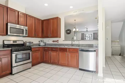 Kitchen - 2003 Concord Dr #2003, Mchenry, IL 60050 photo 5 of 5