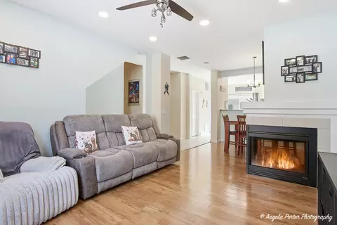 Living - 2003 Concord Dr #2003, Mchenry, IL 60050 photo 1 of 2