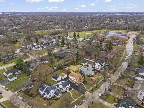 View/Area - 909 S Wheaton Ave, Wheaton, IL 60189 photo 12 of 12