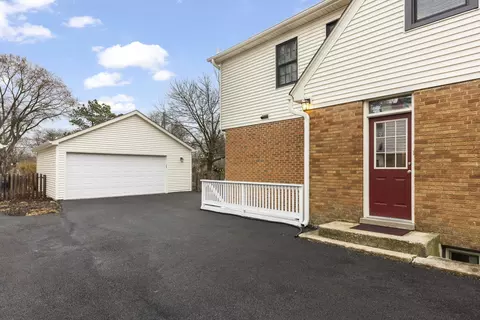 Other - 909 S Wheaton Ave, Wheaton, IL 60189 photo 7 of 8