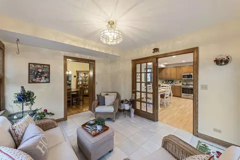 Other - 909 S Wheaton Ave, Wheaton, IL 60189 photo 2 of 8