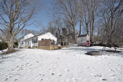 Exterior - 408 Jackson St, East Dundee, IL 60118 photo 3 of 3