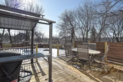 Exterior - 408 Jackson St, East Dundee, IL 60118 photo 1 of 3