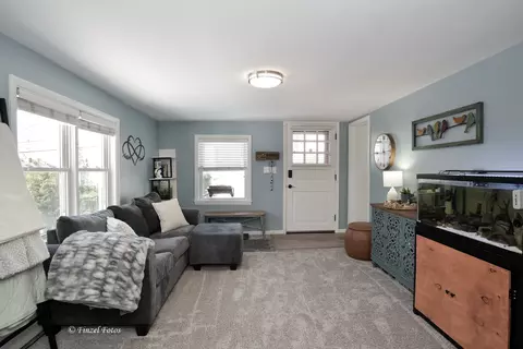 Living - 408 Jackson St, East Dundee, IL 60118 photo 1 of 3