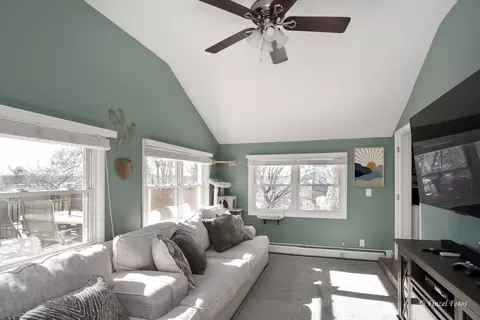 Living - 408 Jackson St, East Dundee, IL 60118 photo 2 of 3