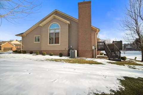 9 Spruce Ct, Bloomington, IL 61704 photo 41