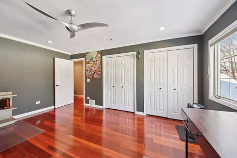 Bedroom - 301 Evergreen Ave, Mount Prospect, IL 60056 photo 5 of 5