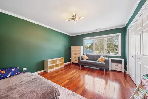 Bedroom - 301 Evergreen Ave, Mount Prospect, IL 60056 photo 3 of 5